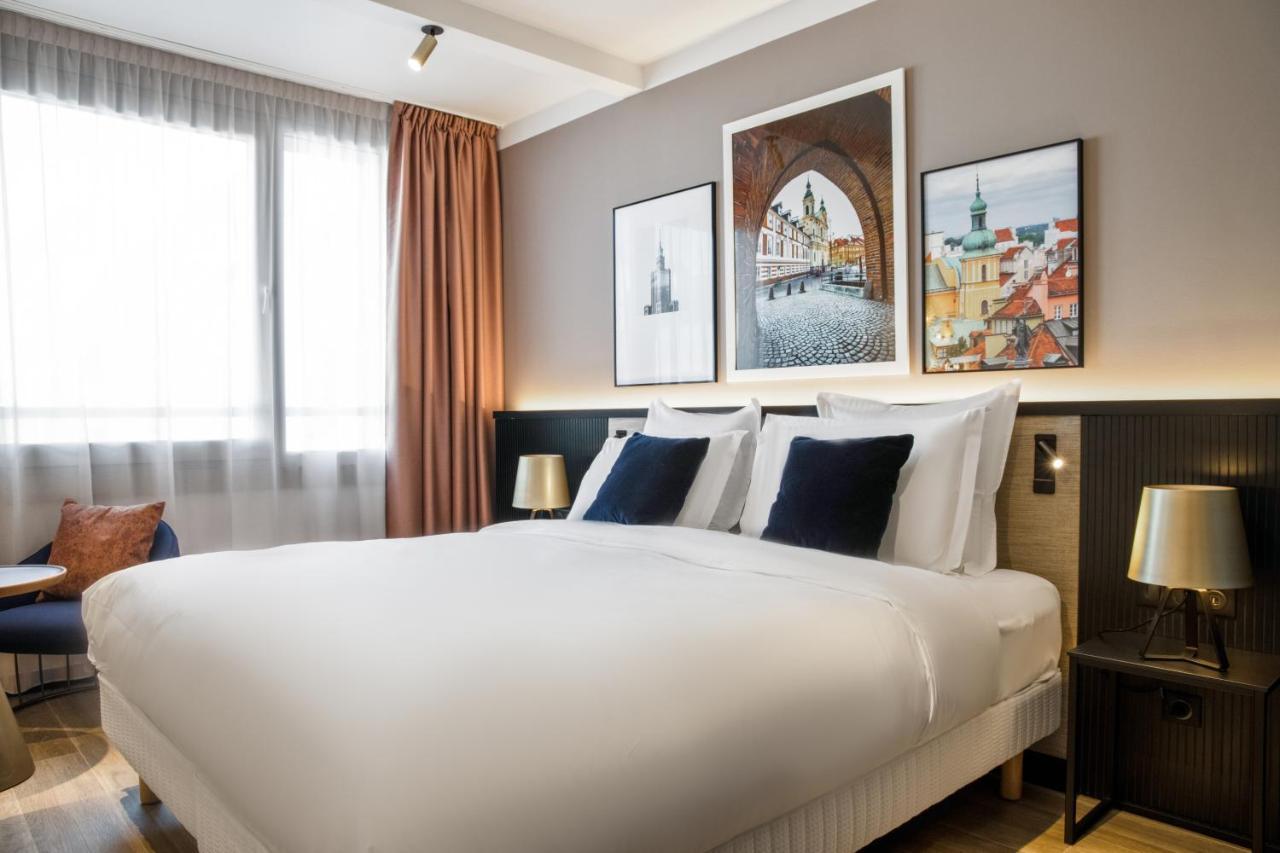 Superior Room 1 Queen Bed