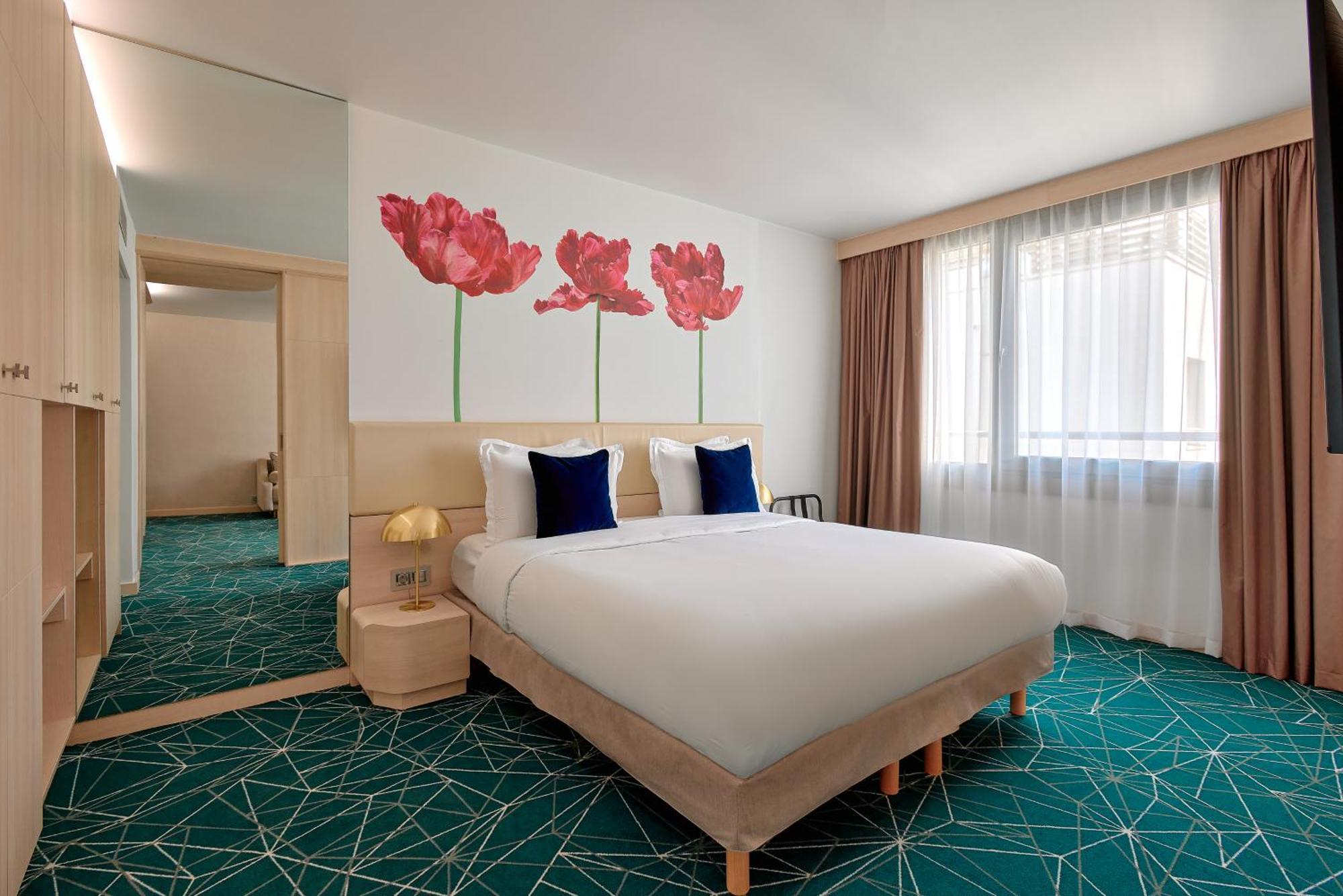 Junior Suite 1 King Bed